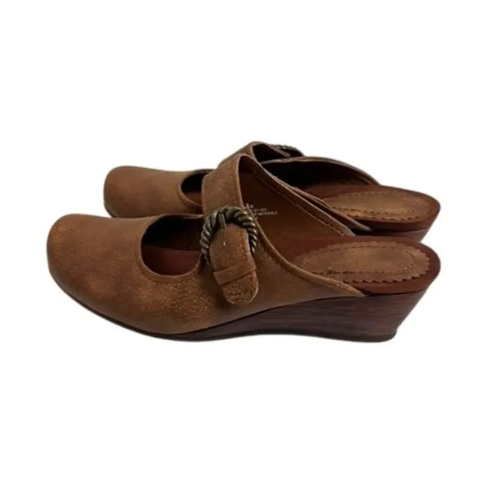 Baretraps Luna Women's Mary Jane Mules, Cashew 8M.